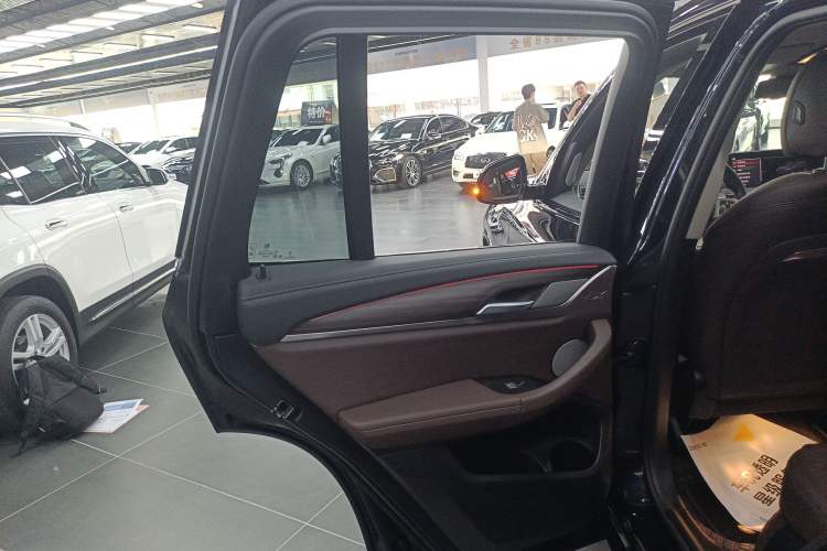 Used BMW X3 2023 xDrive30i Leading Model M Night Edition Package
