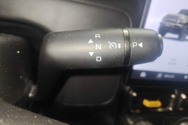 Used  V23 2025 501 Four-Wheel Drive Intelligent Driving Version
