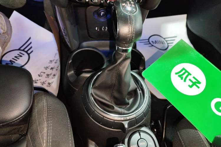 Used  MINI 2016 1.5T COOPER
