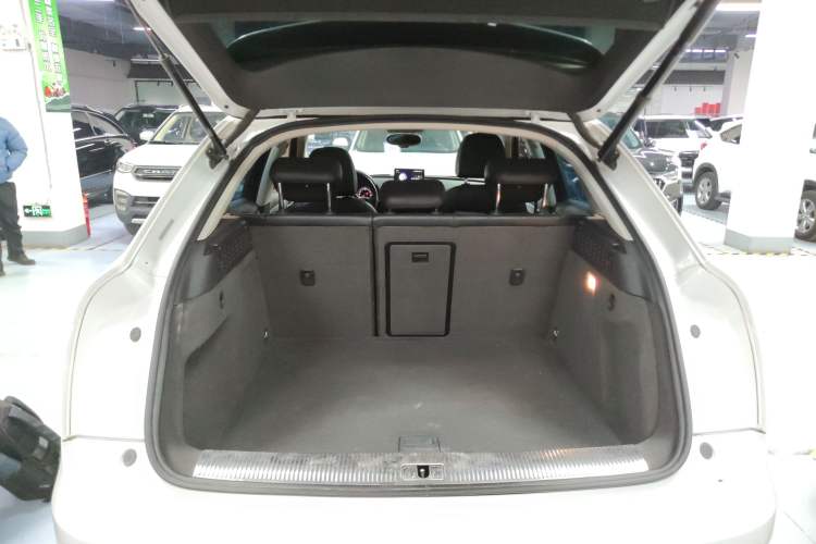 Used Audi Q3 2015 35 TFSI Comfort Model
