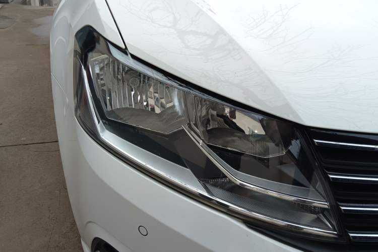 Used Volkswagen Lavida 2015 230TSI Manual Comfort Edition