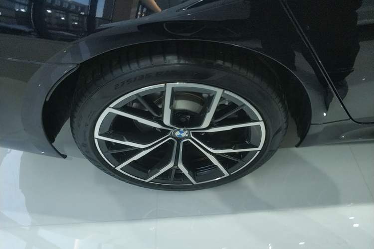 Used BMW 5 Series 2021 530Li Leading Model M Sport Package