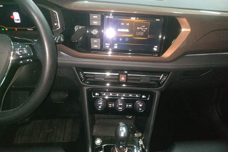 Used Volkswagen Tharu 2019 330TSI Four-Wheel Drive Flagship Model China VI Standard
