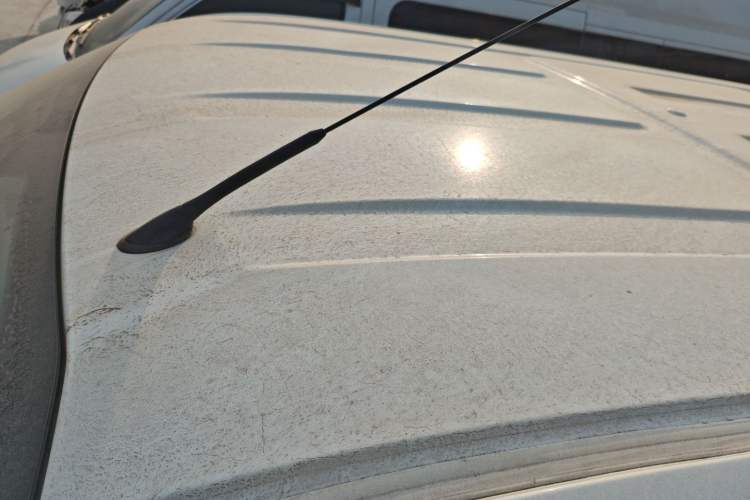 Used Ford Transit 2020 2.0T Diesel Multi-Function Commercial Vehicle Mid-Chassis Low-Roof Design with Dual Rear Doors Meeting China VI Emission Standards
