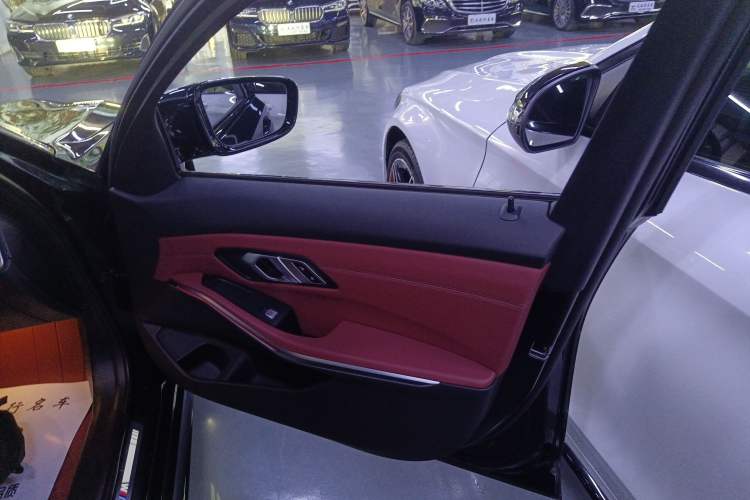 Used BMW 3 Series 2023 325i M Sport Package
