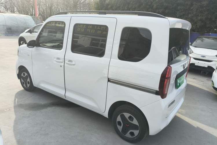 Used Wuling Zhiguang New Energy 2025 Model 305km Ambitious Edition