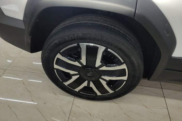 Used  03 2024 472km Four-Wheel Drive Long-Range Version
