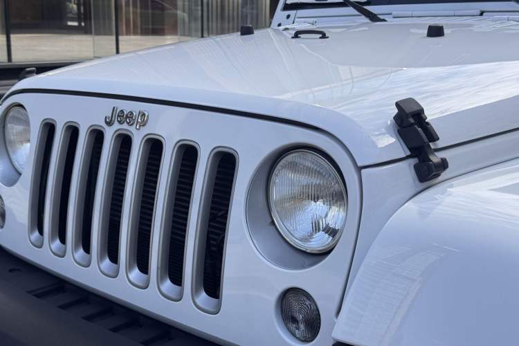 Used  Wrangler 2015 3.0L Sahara Four-Door Comfort Edition