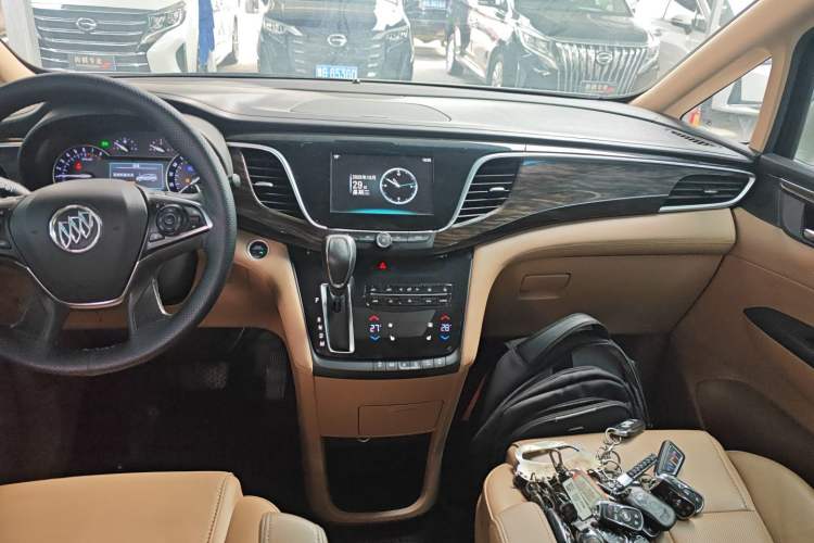 Used Buick GL8 2017 ES 28T Luxury Model China V Standard
