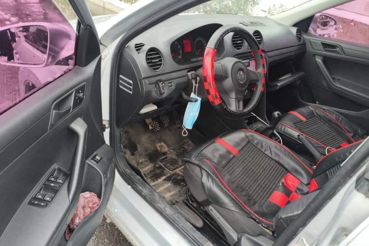 Used Volkswagen Jetta 2015 Zhuihui Edition 1.4L Manual Fashion Model