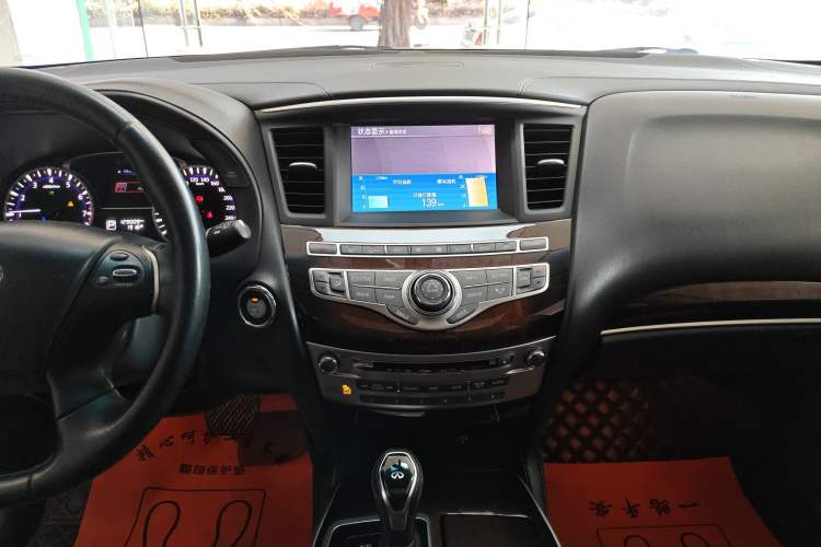 Used Infiniti QX60 2016 2.5 S/C Hybrid Two-Wheel-Drive Excellence Edition China V Standard