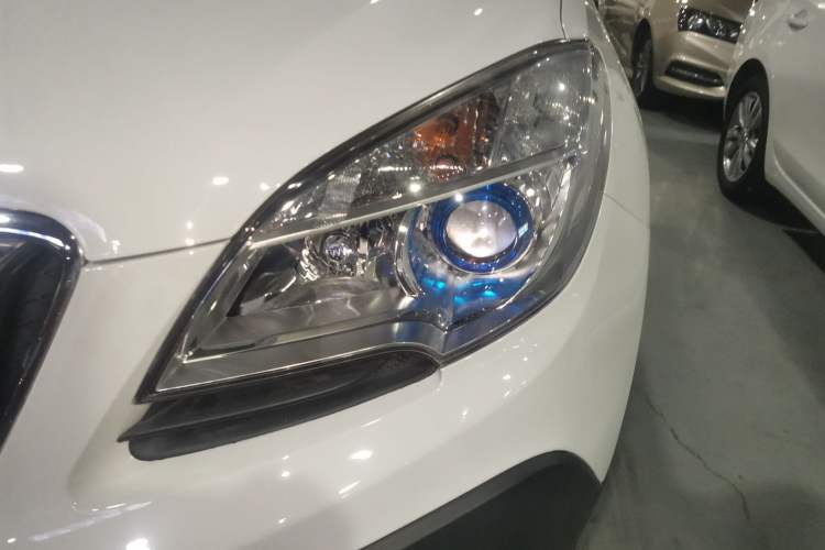 Used Buick Encore 2015 1.4T Automatic Two-Wheel Drive Urban Elite Version