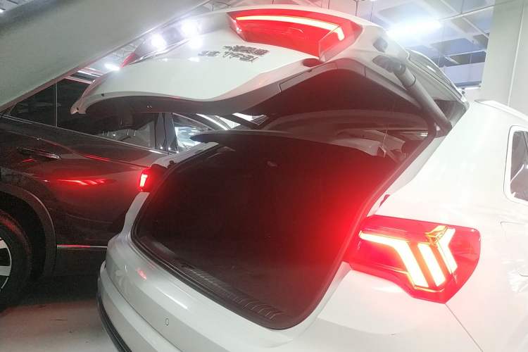 Used Audi Q3 2021 35 TFSI Fashion Dynamic Model
