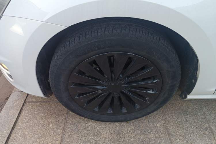 Used Volkswagen Golf 2016 230TSI Automatic Comfort Version
