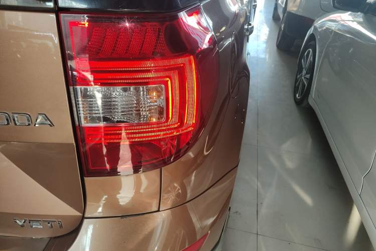 Used Skoda Yeti 2014 1.8TSI DSG Polar Edition
