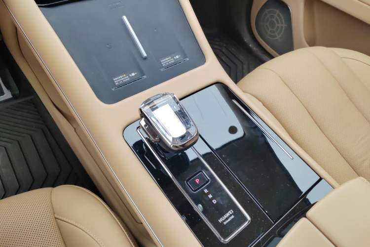 Used Hima AITO M7 2024 1.5T Intelligent Driving 4WD Pro Edition 5 Seats
