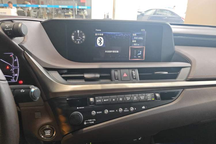 Used Lexus ES 2020 200 Excellence Edition
