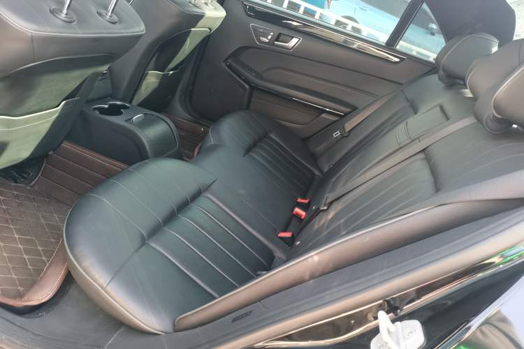 Used Mercedes-Benz E-Class 2015 Restyled E 260 L Sport Edition
