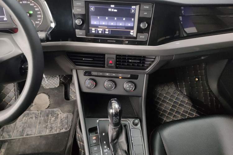 Used Volkswagen Bora 2019 Revised Version 1.5L Automatic Fashionable Style China VI