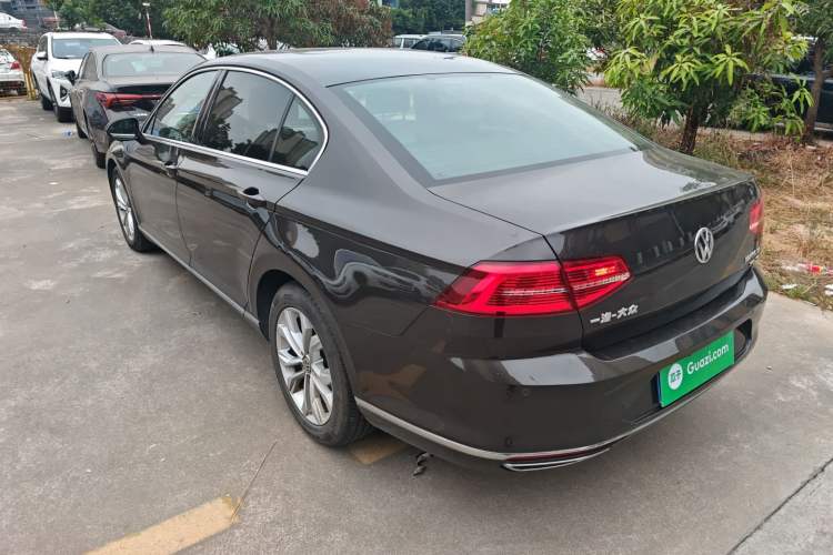 Used Volkswagen Magotan 2018 330TSI DSG Luxury Model

