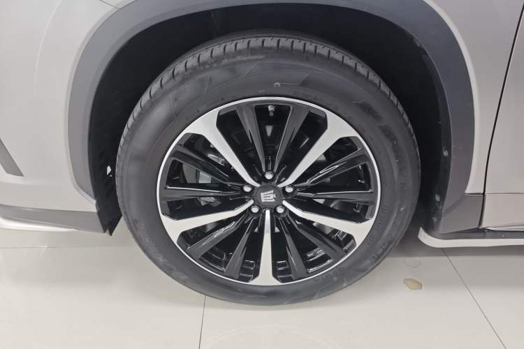 Used Toyota Crown Land Cruiser 2021 2.5L HEV Four-Wheel Drive Flagship Edition
