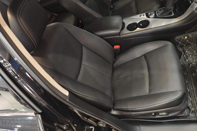 Used Infiniti Q50L 2018 2.0T Enjoyment Edition China V standard
