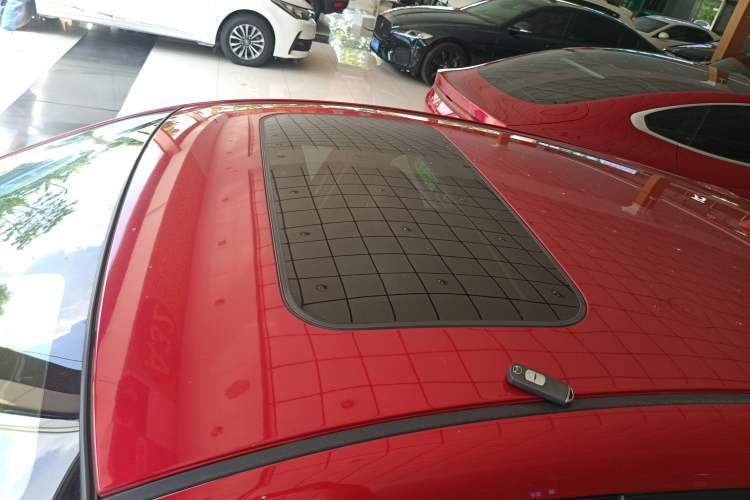 Used Mazda Mazda 3 Axela 2017 Hatchback 1.5L Automatic Luxury Model Emission Standard China V
