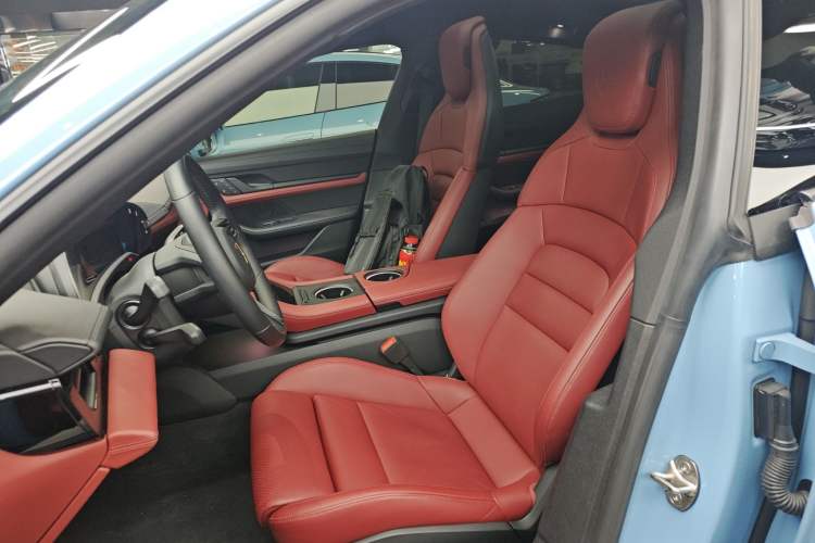 Used Porsche Taycan 2022-Year Updated Taycan