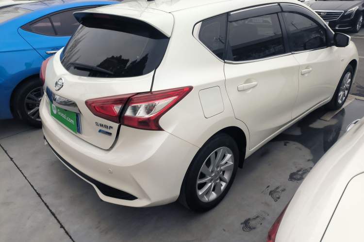 Used Nissan Tiida 2016 1.6L CVT Cool Dynamic Edition