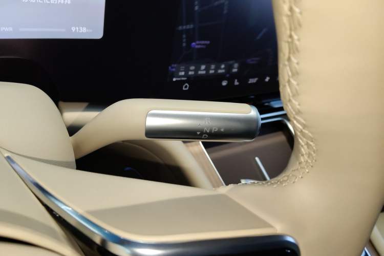 Used Hima AITO M9 2024 All-Electric Max Version 100 kWh 6-Seater