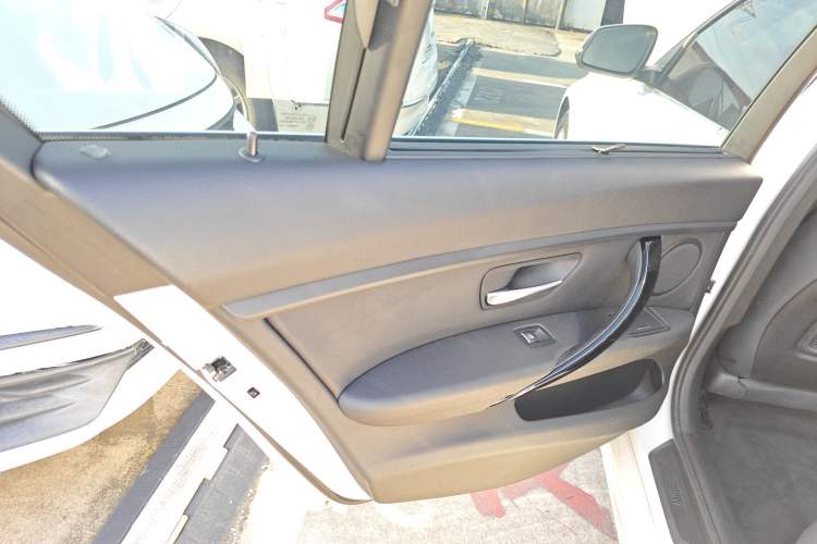 Used BMW 3 Series 2017 318Li Fashion Model
