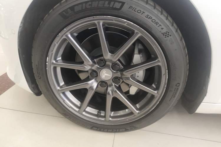 Used Tesla Model 3 2019 Standard Range Rear-Wheel Drive Upgraded Version (60 kWh)
