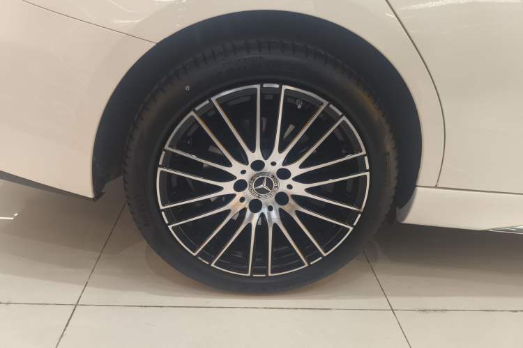 Used Mercedes-Benz C-Class 2023 Restyled C 260 L Sport Edition
