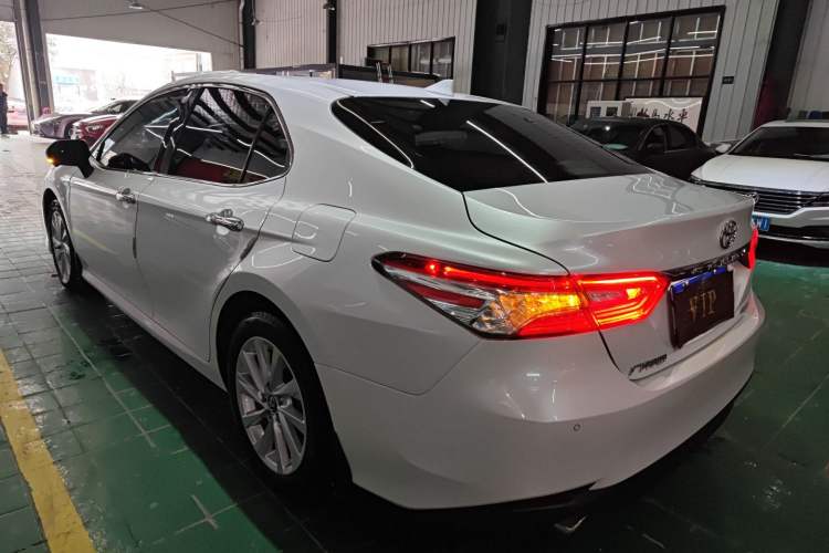 Used Toyota Camry 2021 2.0G Luxury Edition