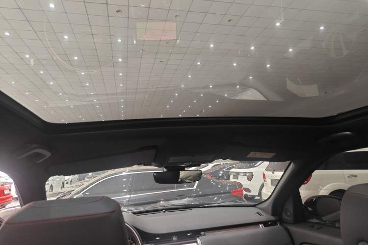 Used Land Rover Discovery Sport 2020 249 PS R-Dynamic Performance Edition
