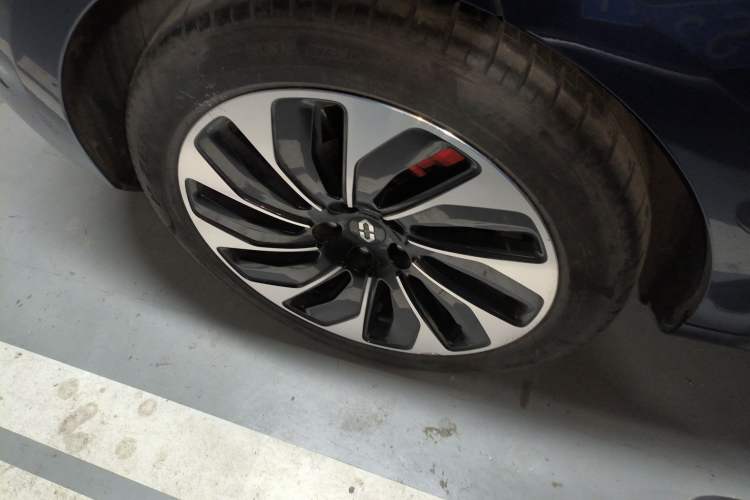 Used Hima AITO M5 2022 Extended-Range Four-Wheel Drive Performance Version