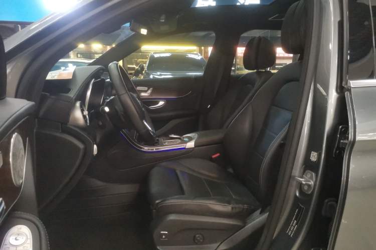 Used Mercedes-Benz GLC 2020 GLC 300 L 4MATIC Dynamic Edition
