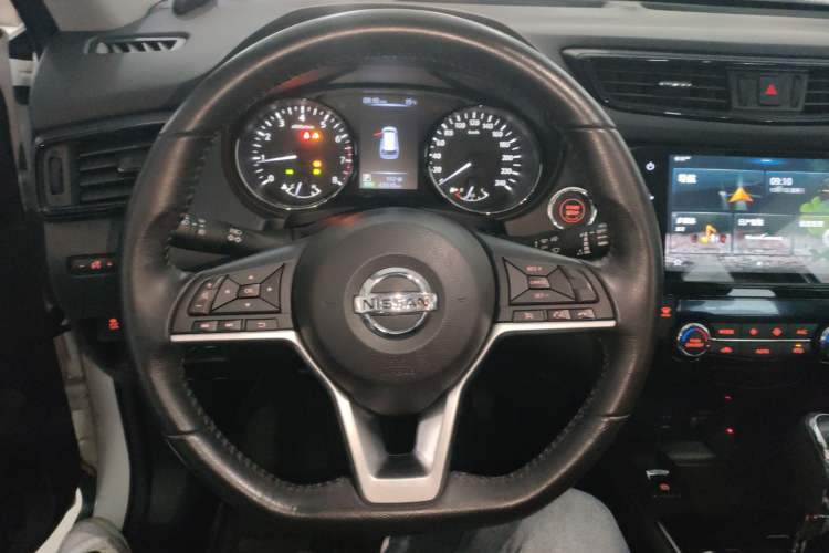 Used Nissan X-Trail 2019 2.0L CVT Smart Connect Comfort Edition 2WD