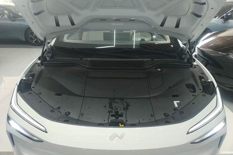 Used ONVO L60 2024 60 kWh All-Wheel Drive
