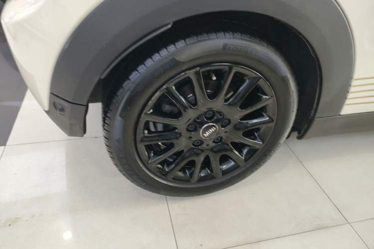 Used  MINI 2016 1.2T ONE Pioneer Edition
