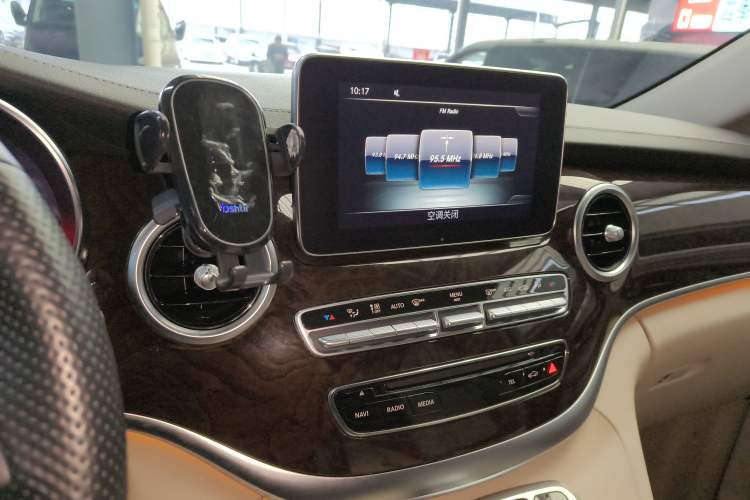 Used Mercedes-Benz V-Class 2018 V 260 Prestige Edition China VI