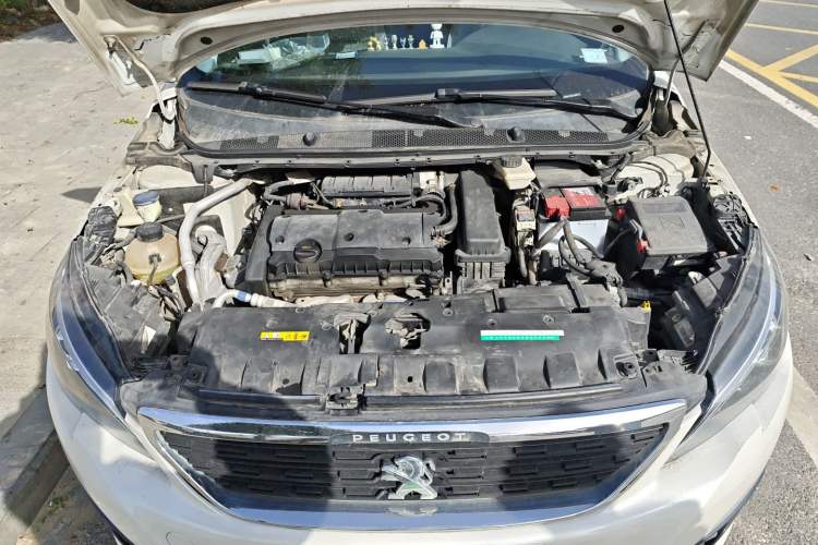 Used Peugeot 308 2016 1.6L Automatic Fashion Edition
