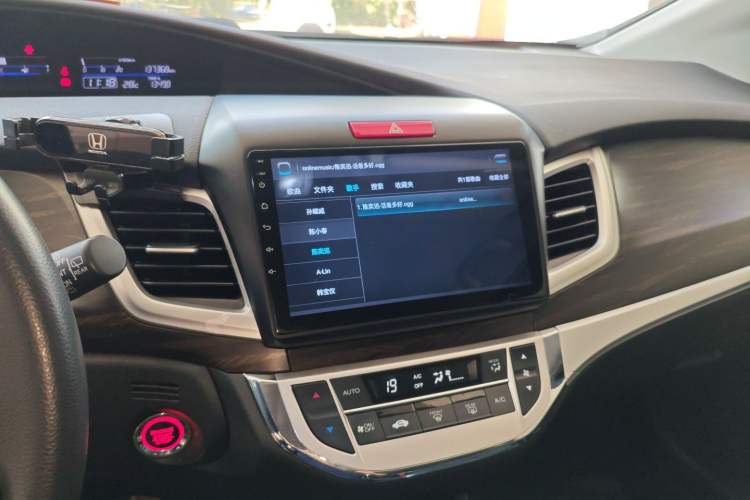 Used Honda Jade 2017 1.8L automatic Comfort version 5 seats