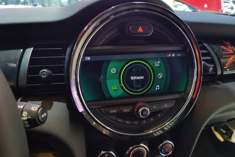 Used  MINI 2021 1.5T COOPER Classic Edition
