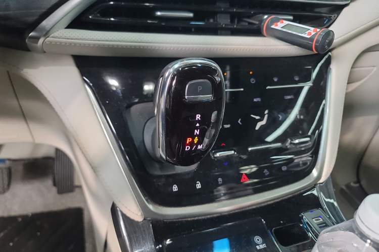 Used Buick GL8 2023 ES Lu Zun Comfort Model
