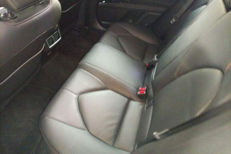 Used Toyota Camry 2023 2.0GVP Premier Edition
