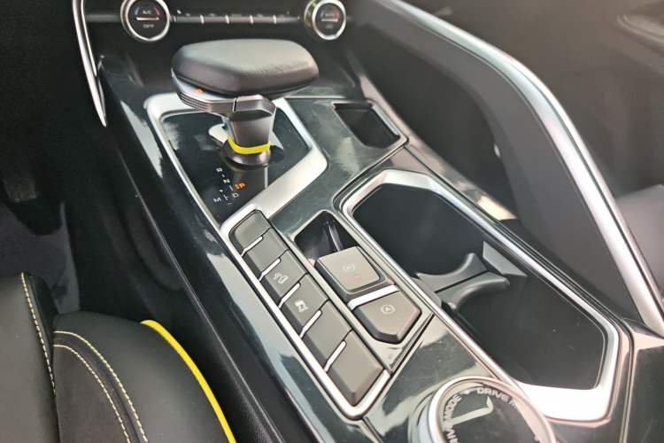 Used Geely Auto Monjaro S 2021 2.0TD Automatic Two-Wheel Drive Lightning Edition
