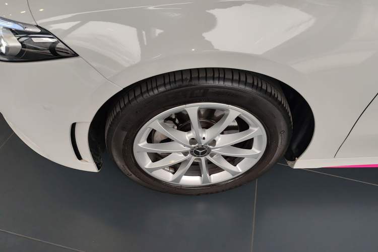 Used Mercedes-Benz A-Class 2021 A 200 L Sport Sedan Fashion Model