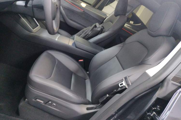 Used Tesla Model Y 2025 Long-Range All-Wheel Drive First Edition