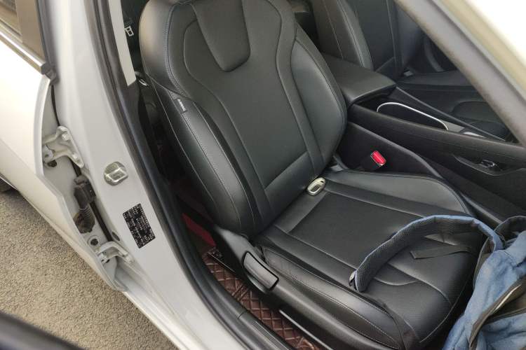 Used Hyundai Elantra 2021 1.5L CVT LUX Prestige Edition